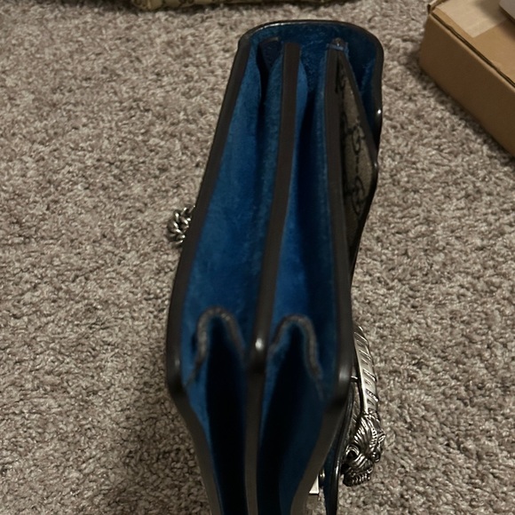 251. Gucci Bloom Dionysus Shoulder Bag w/coa - Picture 5 of 14